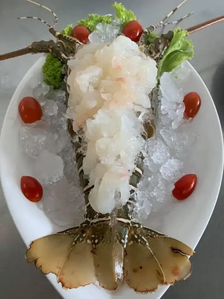 Lobster sashimi on crushed ice