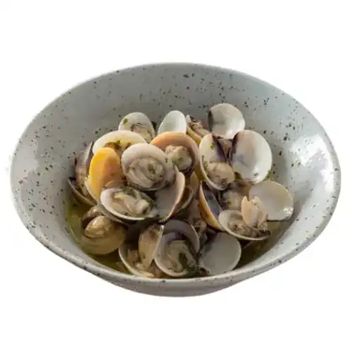 Bowl of clams in white wine sauce