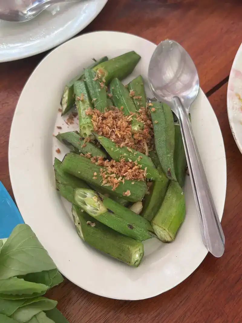 A plate of green okra from the wok