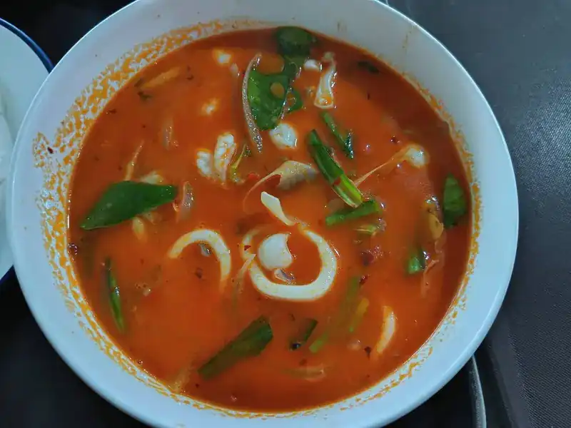Tom yum with squid / ต้มยำปลาหมึก