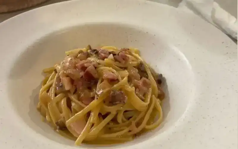 A bowl of carbonara