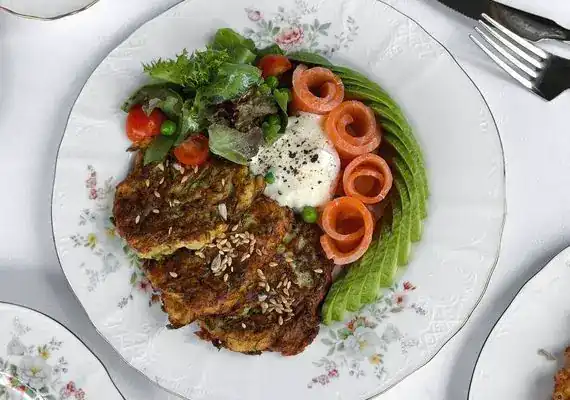 Zucchini draniki / ดรานิกีซูกินี