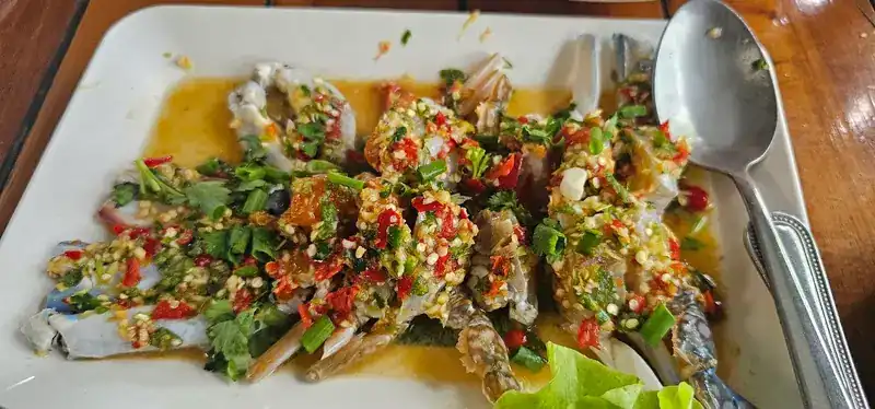 Crab dressed with chilli, garlic and coriander