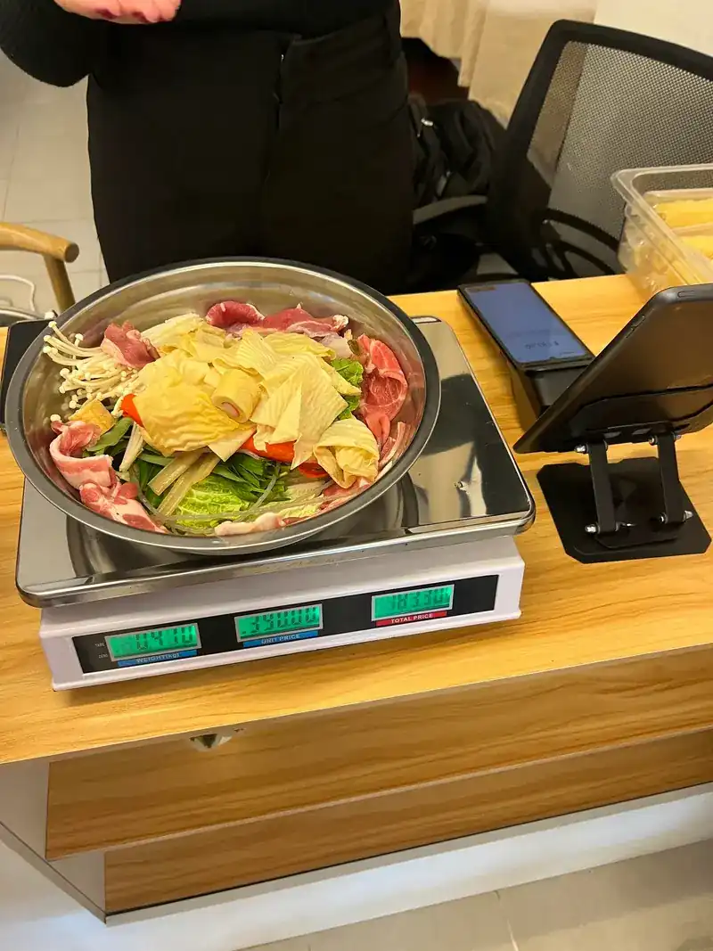 A full bowl on the shop's price scale