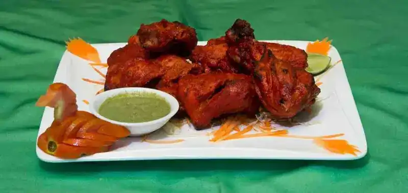 Tandoori chicken with mint chutney