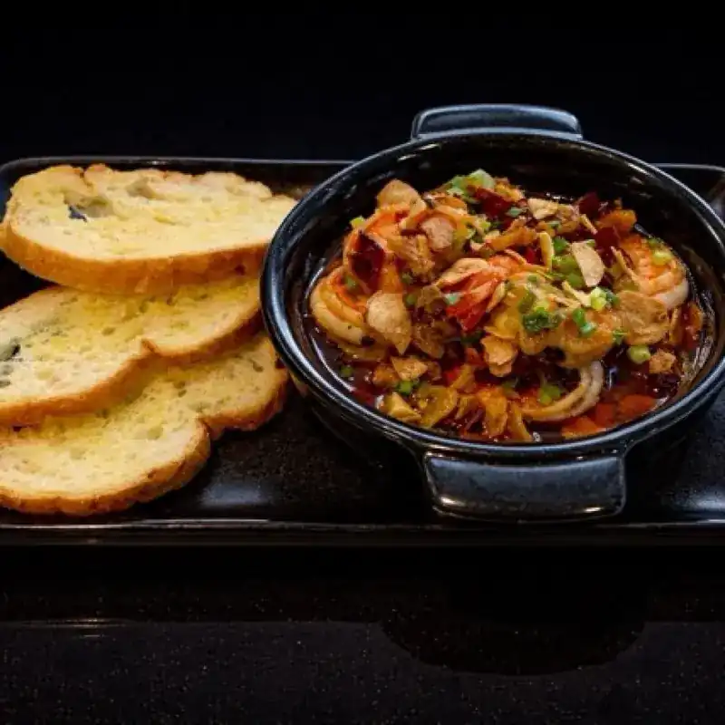 Gambas al Pil Pil with toasted bread